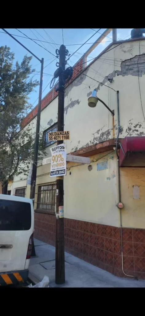 remodelacion de fachada Remodelamos la fachada con pintura nueva,